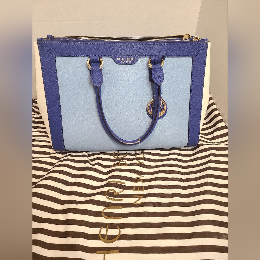 RARE!!! Henri Bendel bag with dustbag